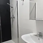 Velarde By Del Parque Flats 아파트