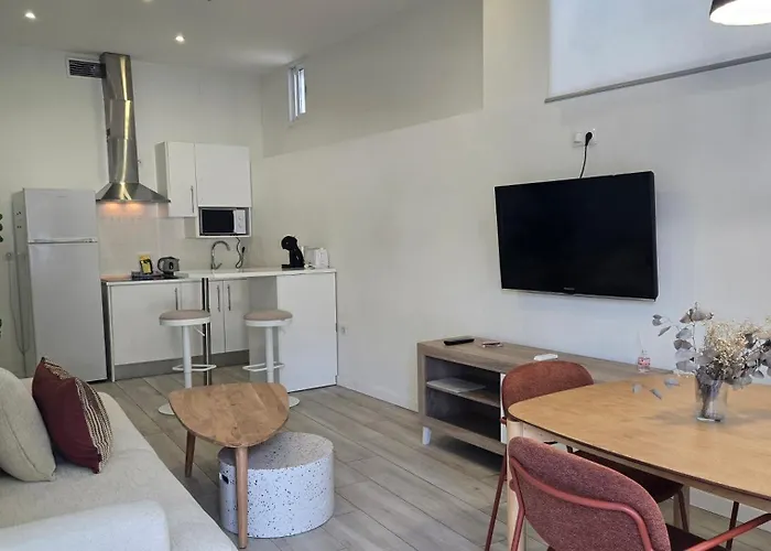 Apartment Velarde By Del Parque Flats